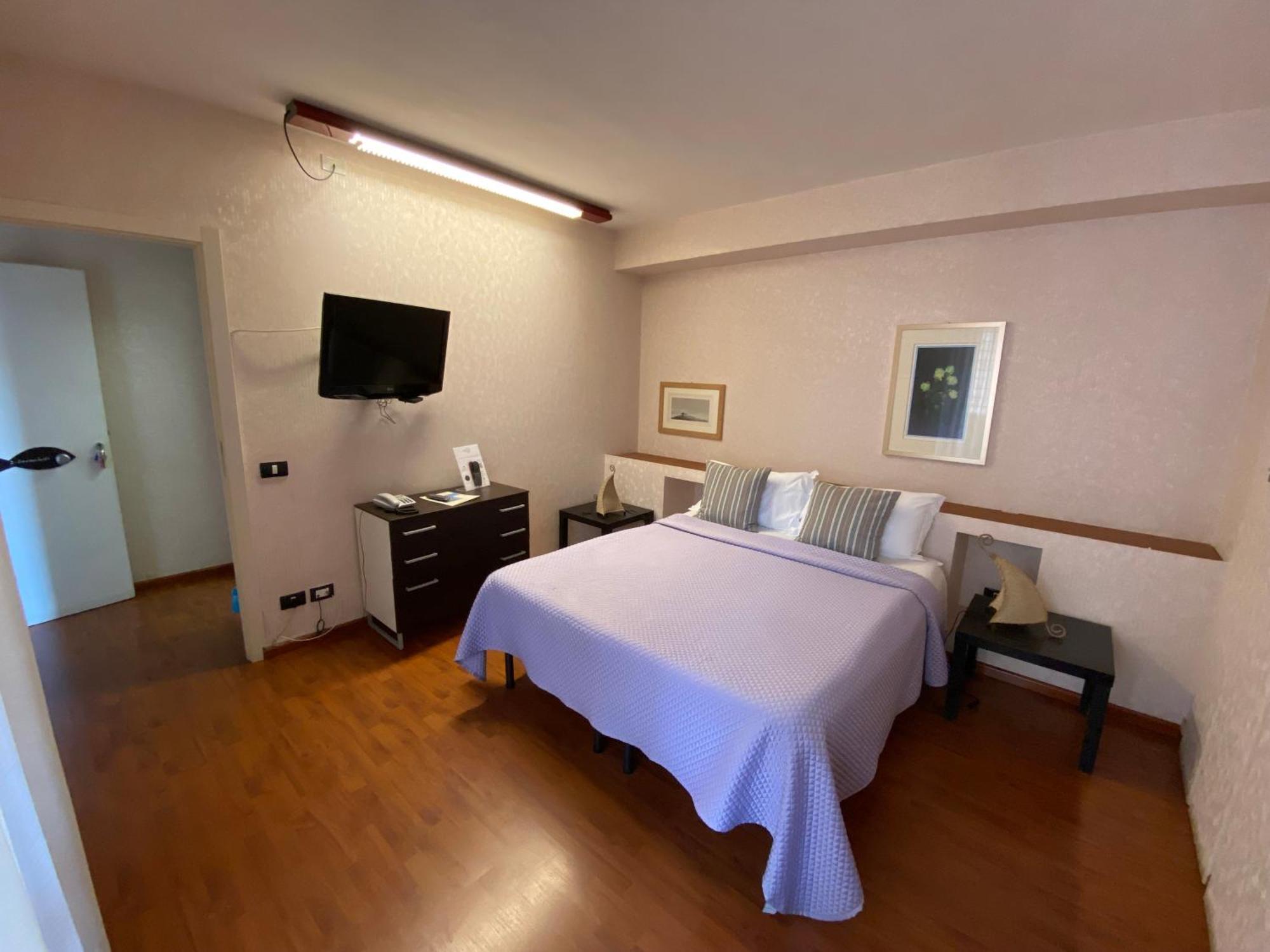 Mare Nostrum Petit Hotel