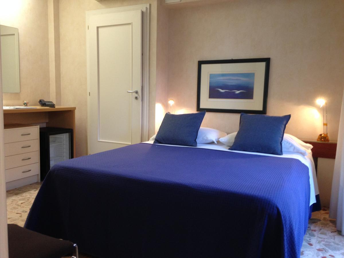 Hotel Mare Nostrum Petit 2*